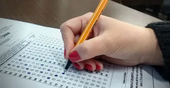 Câmara Municipal abre concurso com salários de até R$ 6,1 mil 