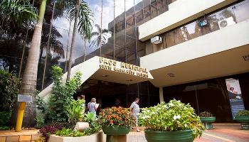 Salário dos candidatos eleitos neste domingo (15) pode variar de R$ 9 a R$ 26 mil 