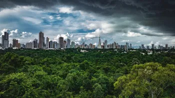 Sol pela manhã e tempestade à tarde: veja a previsão do tempo para Maringá no início desta semana 