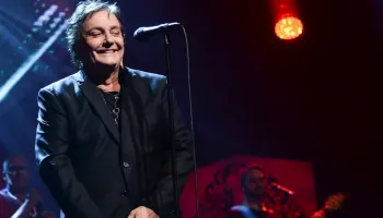 Fábio Jr. se apresenta em Maringá com a turnê “Bem Mais Que Os Meus 20 E Poucos Anos” 