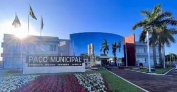 Cianorte abre concurso para todos os níveis de escolaridade e salários de até R$ 13,6 mil 