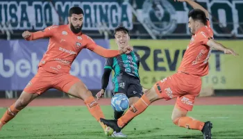 Maringá é eliminado pelo Camboriú nos pênaltis e está fora da Série D do Campeonato Brasileiro Maringá é eliminado pelo Camboriú nos pênaltis e está fora da Série D do Campeonato Brasileiro
