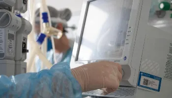 Em apenas 22 dias, Paraná supera número de casos dos seis primeiros meses da pandemia 