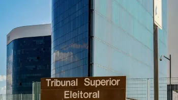 TSE torna inelegível condenado por lesão corporal contra mulher 