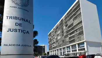 TJ-PR abre concurso para técnicos judiciários com salário de R$ 9,5 mil