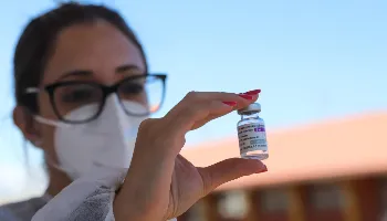 Novo lote com 360 mil vacinas AstraZeneca chega ao Paraná nesta quarta-feira (2) 