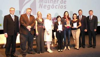 Artesã maringaense vence o Prêmio Sebrae Mulher de Negócios, no Paraná 