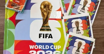 Quiosque em shopping de Maringá distribui gratuitamente 200 álbuns da Copa neste sábado (9) 