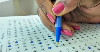 Confira 17 concursos públicos e PSSs com inscrições abertas; salários chegam a R$ 26,8 mil