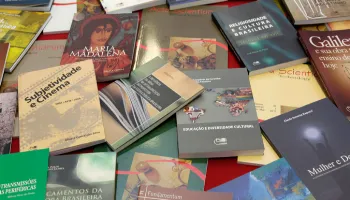 EDUEM realiza 14ª edição da Semana do Livro com participação da EDUSP e Embrapa 