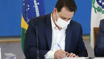 Paraná passa a ter maior salário mínimo regional do Brasil Paraná passa a ter maior salário mínimo regional do Brasil