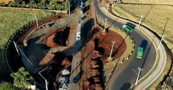 Motoristas e moradores relatam "semanas terríveis" no trecho em obras da avenida Morangueira 