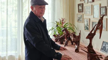 “Raízes”, do pioneiro Mario Kimura, reúne esculturas e achados arqueológicos em Maringá 