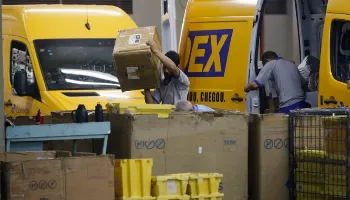 Correios realiza leilão de 41 mil itens “abandonados” nas agências no dia 24 de outubro 