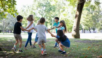 Dicas de como manter as crianças longe das telas durante as férias escolares Dicas de como manter as crianças longe das telas durante as férias escolares