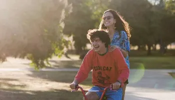 ‘As Agentes 355’ e ‘Eduardo e Mônica’ são as estreias da semana nos cinemas da cidade ‘As Agentes 355’ e ‘Eduardo e Mônica’ são as estreias da semana nos cinemas da cidade