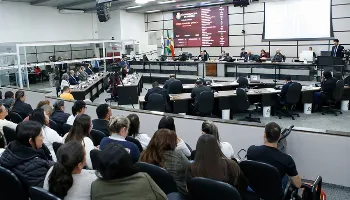 Projeto de lei que regulamenta jornada de 30 horas para profissionais da enfermagem é aprovado