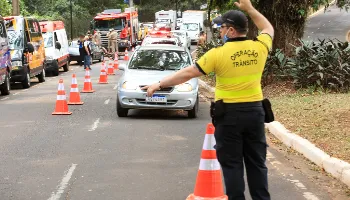 Maringá teve redução de 42% de acidentes de trânsito durante medidas de isolamento Maringá teve redução de 42% de acidentes de trânsito durante medidas de isolamento