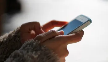 Falsos recrutadores entram em contato solicitando taxas de inscrição e compra de curso 