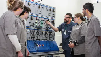 Em parceria com o SENAI, Prefeitura de Paiçandu oferece cursos profissionalizantes gratuitos Em parceria com o SENAI, Prefeitura de Paiçandu oferece cursos profissionalizantes gratuitos