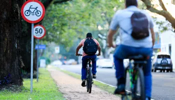 Avenida Mário Clapier Urbinati, no Jardim Universitário de Maringá, terá 750 metros de ciclovia 