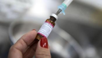 Testes com vacina de Oxford contra covid-19 começam em São Paulo 