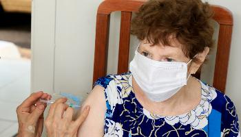 Idosos com mais de 87 anos podem ser vacinados nesta terça-feira (16) Idosos com mais de 87 anos podem ser vacinados nesta terça-feira (16)