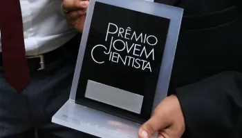 Estudantes do CAP-UEM recebem Prêmio Nacional Jovem Cientista Estudantes do CAP-UEM recebem Prêmio Nacional Jovem Cientista
