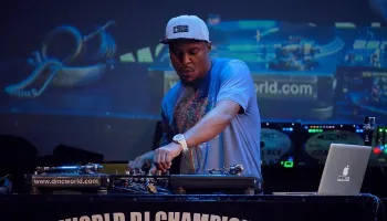 Semana do Hip Hop em Maringá tem início nesta terça-feira (24) com oficina de discotecagem e shows Semana do Hip Hop em Maringá tem início nesta terça-feira (24) com oficina de discotecagem e shows