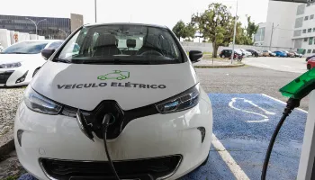 Venda de carros elétricos teve aumento de 123% no primeiro trimestre de 2024 no Paraná 