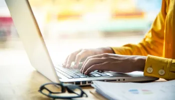 5 cursos online e gratuitos para turbinar seu currículo profissional 