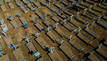 Somando mais de 450 mil mortos, terceira onda é uma preocupação para o Brasil 