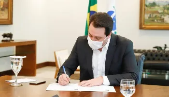 Governador decreta luto oficial de três dias em respeito aos 15 mil mortos pela Covid-19 