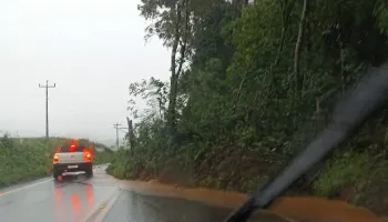 Com grande volume de chuva, confira como está a situação das rodovias estaduais do Paraná 