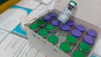 Vacinação contra a dengue chega a 56% de doses aplicadas no Paraná 