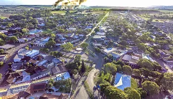 Prefeitura de Indianópolis abre concurso público com salários de até R$ 14,9 mil
