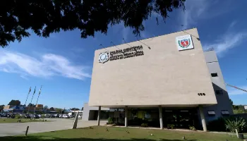 Polícia Científica do Paraná abre concurso público de 16 vagas com remuneração de R$ 4,3 mil