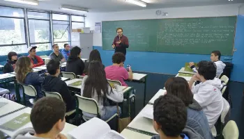 Piso do magistério é reajustado e sobe para R$ 5,1 mil em 2026 