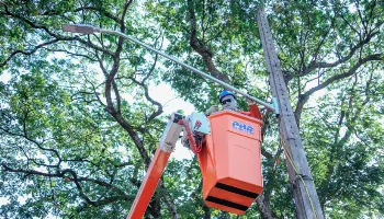 Confira canais de atendimento da iluminação pública de Maringá 