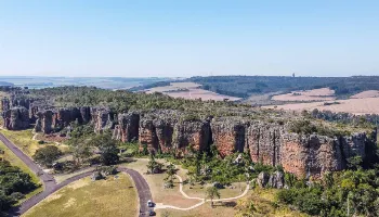 Quatro dicas de passeios pela natureza do Paraná para aproveitar as férias escolares Quatro dicas de passeios pela natureza do Paraná para aproveitar as férias escolares