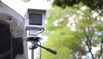 Novos radares começam a funcionar em Maringá nesta semana; confira os locais Novos radares começam a funcionar em Maringá nesta semana; confira os locais