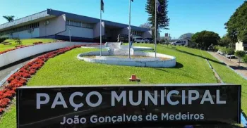 Marialva abre concurso com 42 vagas e salários de até R$ 7,4 mil; veja cargos disponíveis 