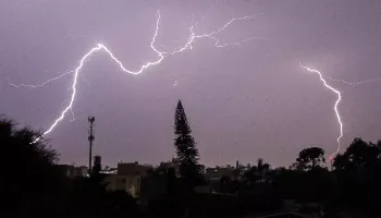 Inmet emite alerta laranja de tempestade no Paraná; saiba mais 