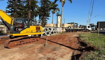 Obras de implantação do novo trevo em frente ao Shopping Catuaí de Maringá são iniciadas Obras de implantação do novo trevo em frente ao Shopping Catuaí de Maringá são iniciadas