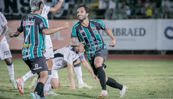 Maringá FC vence a Inter de Limeira, por 1 a 0, em partida realizada neste domingo (9) Maringá FC vence a Inter de Limeira, por 1 a 0, em partida realizada neste domingo (9)