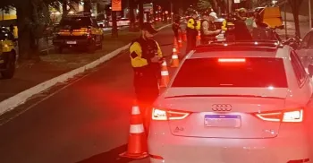 Blitze aplicam mais de 300 autos de infração neste final de semana, em Maringá 