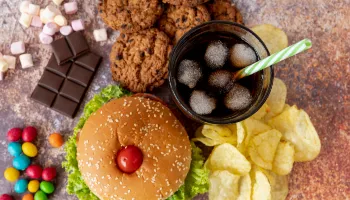 Mais de 20% das calorias diárias consumidas por maringaenses vêm de ultraprocessados 