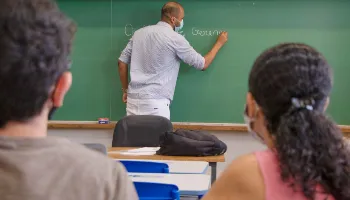 UEM, UEL, Unioeste e UENP ofertam 690 vagas para licenciatura em educação básica 