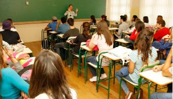 Educação como atividade essencial é aprovada pelos deputados do Paraná 