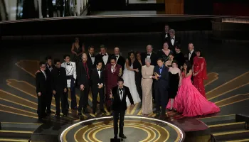 ‘Tudo em Todo Lugar ao Mesmo Tempo’ é o grande vencedor do Oscar 2023, com 7 estatuetas ‘Tudo em Todo Lugar ao Mesmo Tempo’ é o grande vencedor do Oscar 2023, com 7 estatuetas